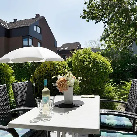 Apartment Strandhotel 3 *